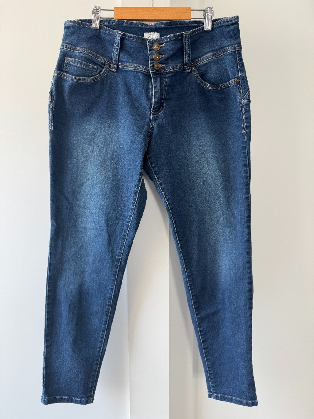 Women’s Style & Co Blue High Rise Stretch Denim Jeans Size 12 3 Button Waist